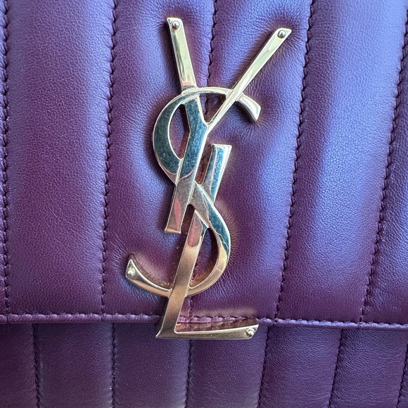 YSL Saint Laurent Medium Vicky Crossbody Bag - Picture 4 of 11